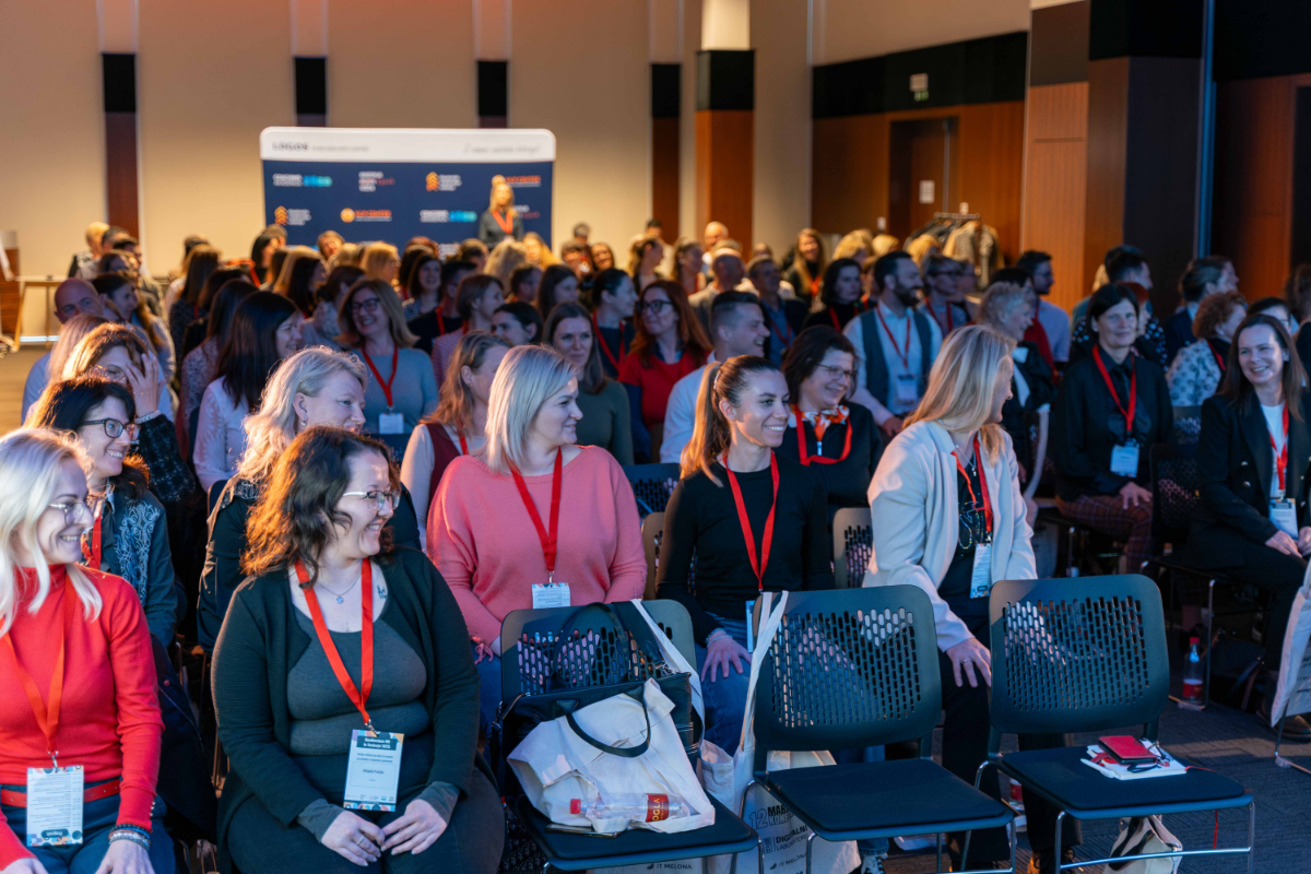 Konferenca udeležba akademije sodobnega vodenja
